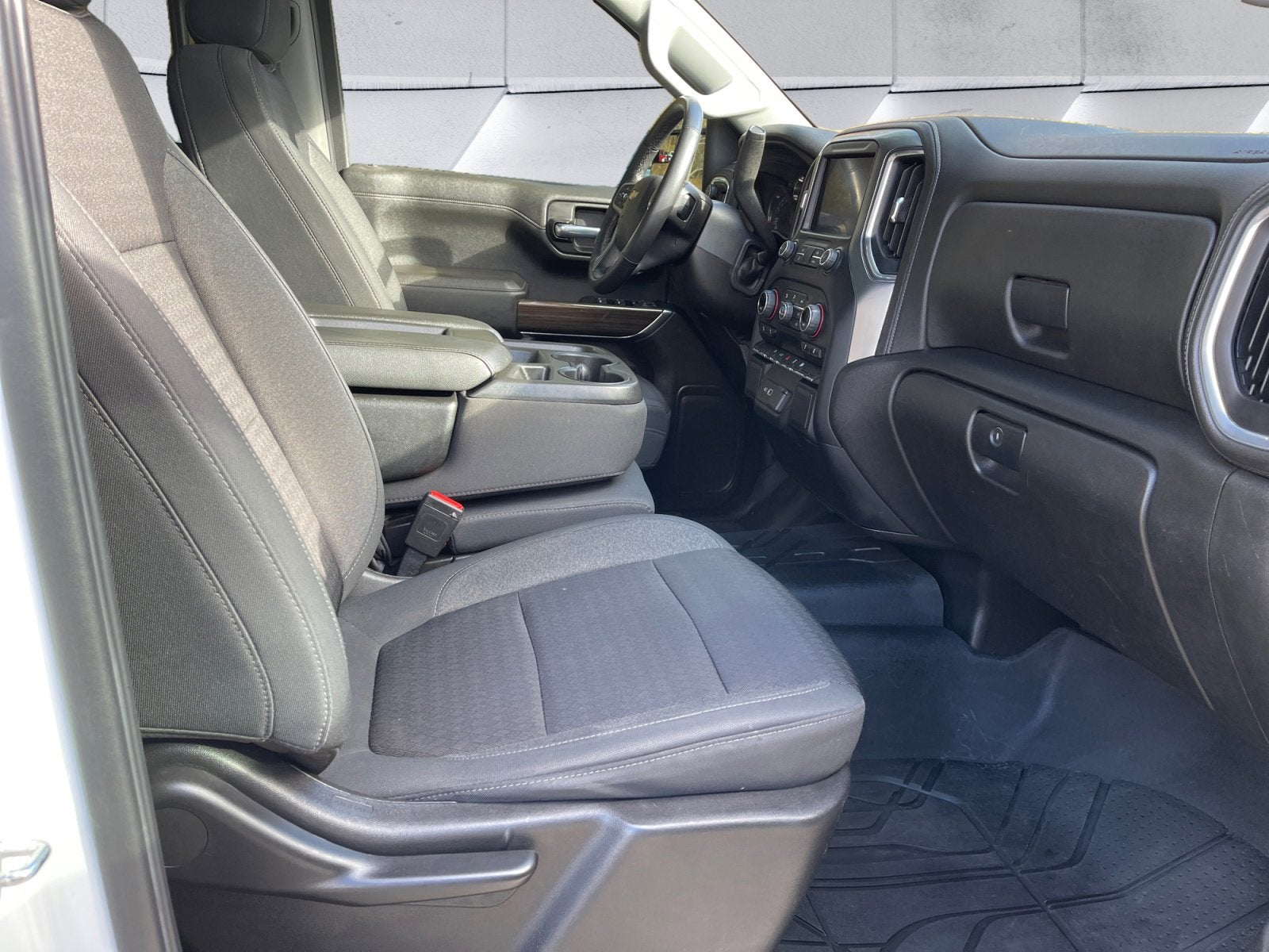 2022 Chevrolet Silverado 1500 LTD LT (2FL)