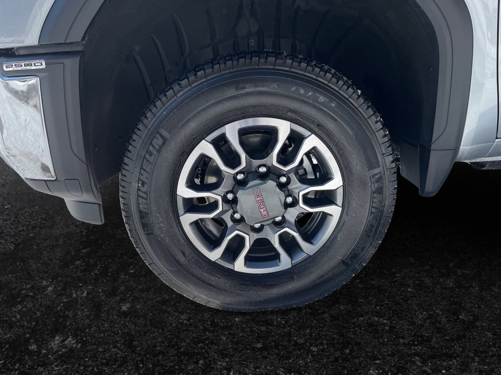 2026 GMC Sierra 2500 HD SLE