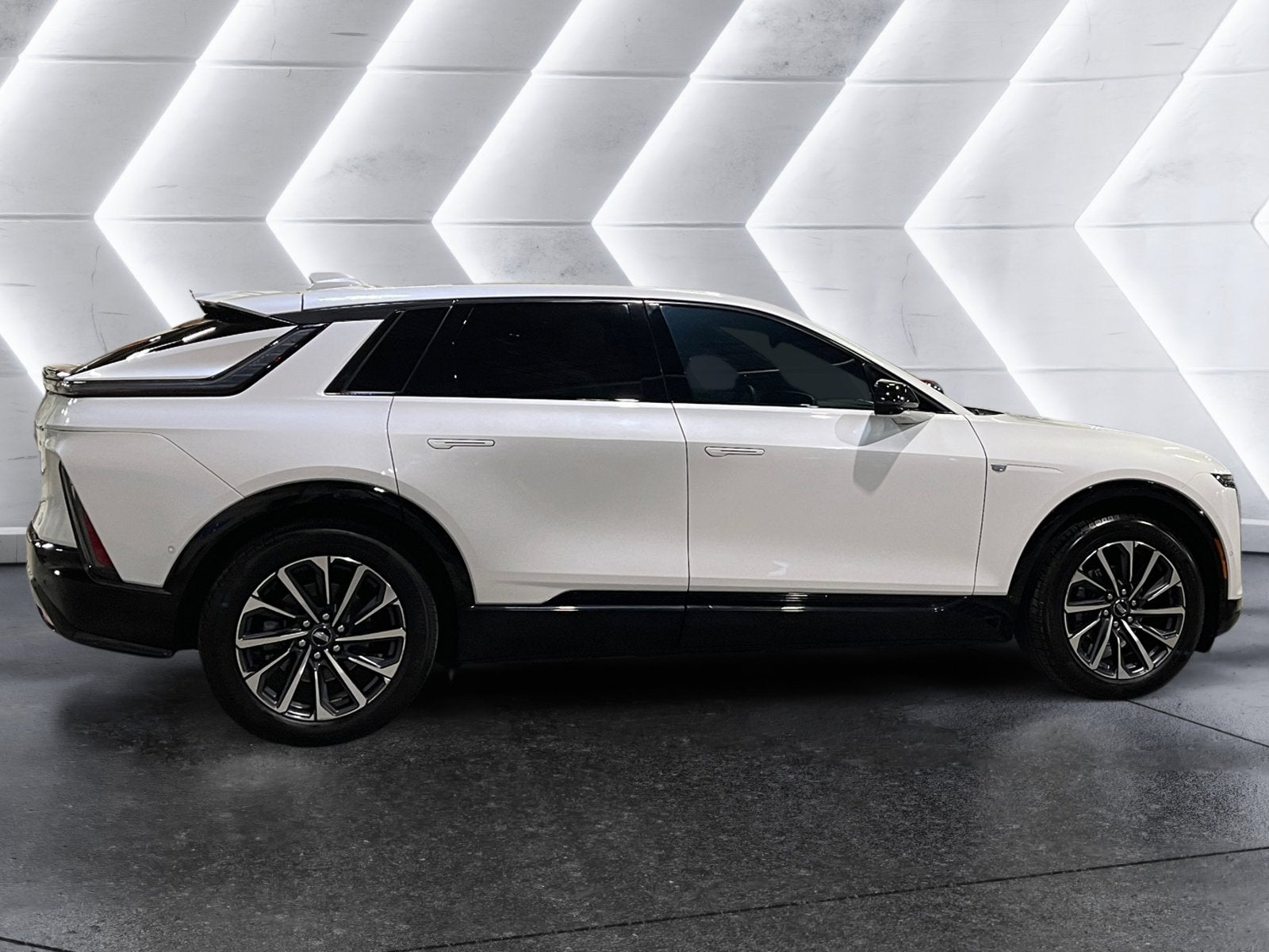 2024 Cadillac LYRIQ Sport 1