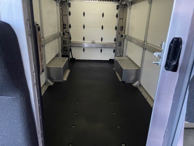 2024 BrightDrop Zevo 600 EJY