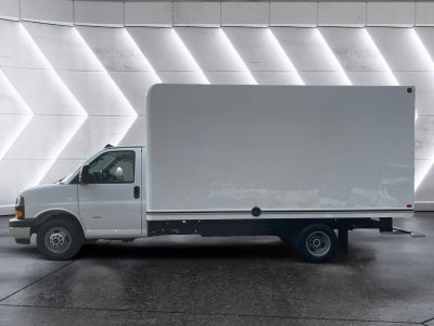 2026 GMC Savana Cutaway 3500 1WT Unicell 15 Ft Classic Cube