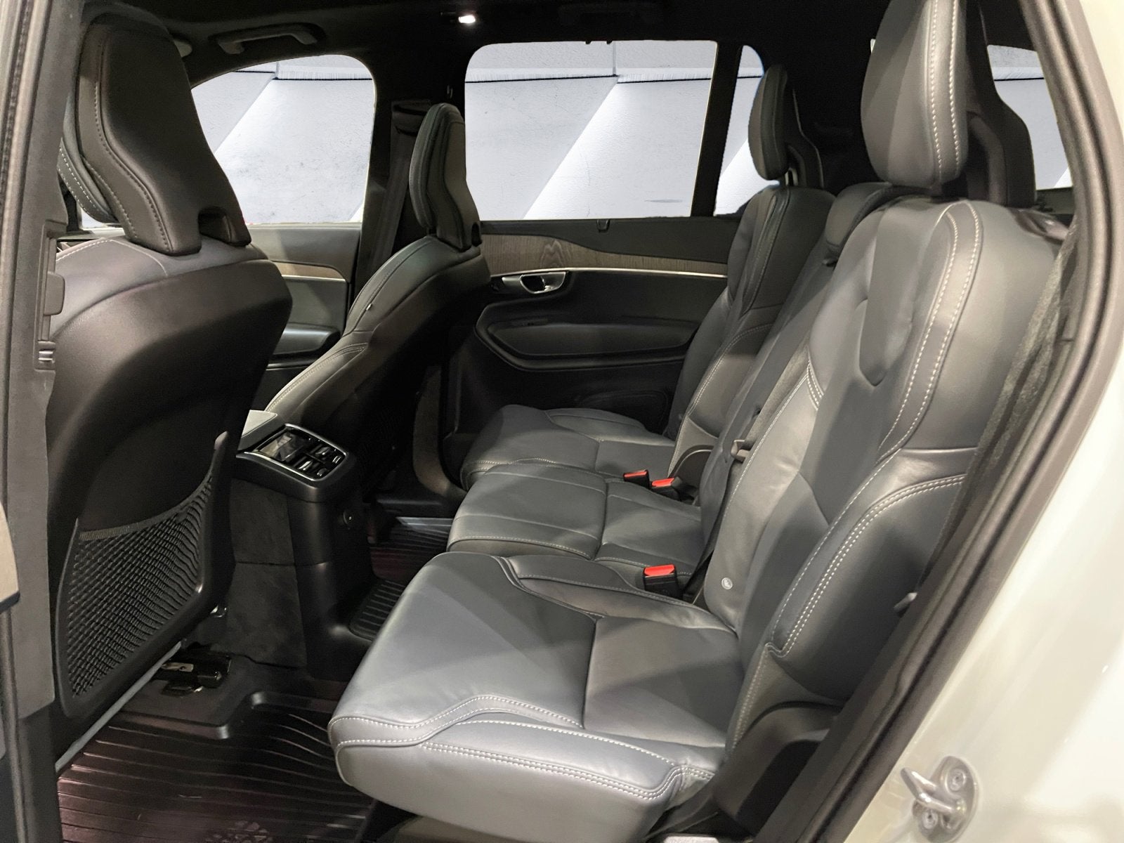 2024 Volvo XC90 Recharge Plug-In Hyb Ultimate Bright Theme