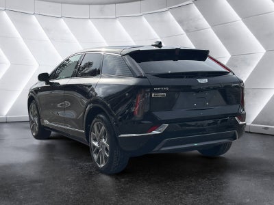 2025 Cadillac OPTIQ Luxury 2