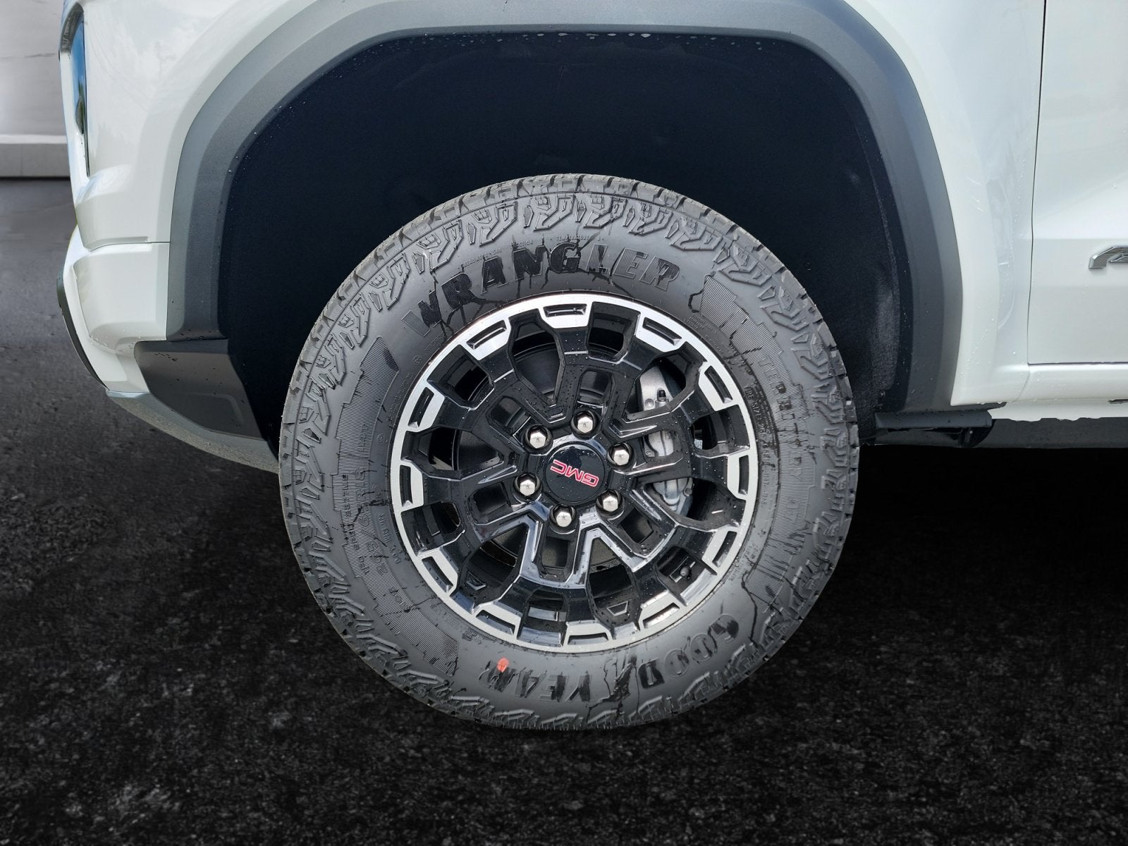 2026 GMC Canyon AT4 - Photo 12