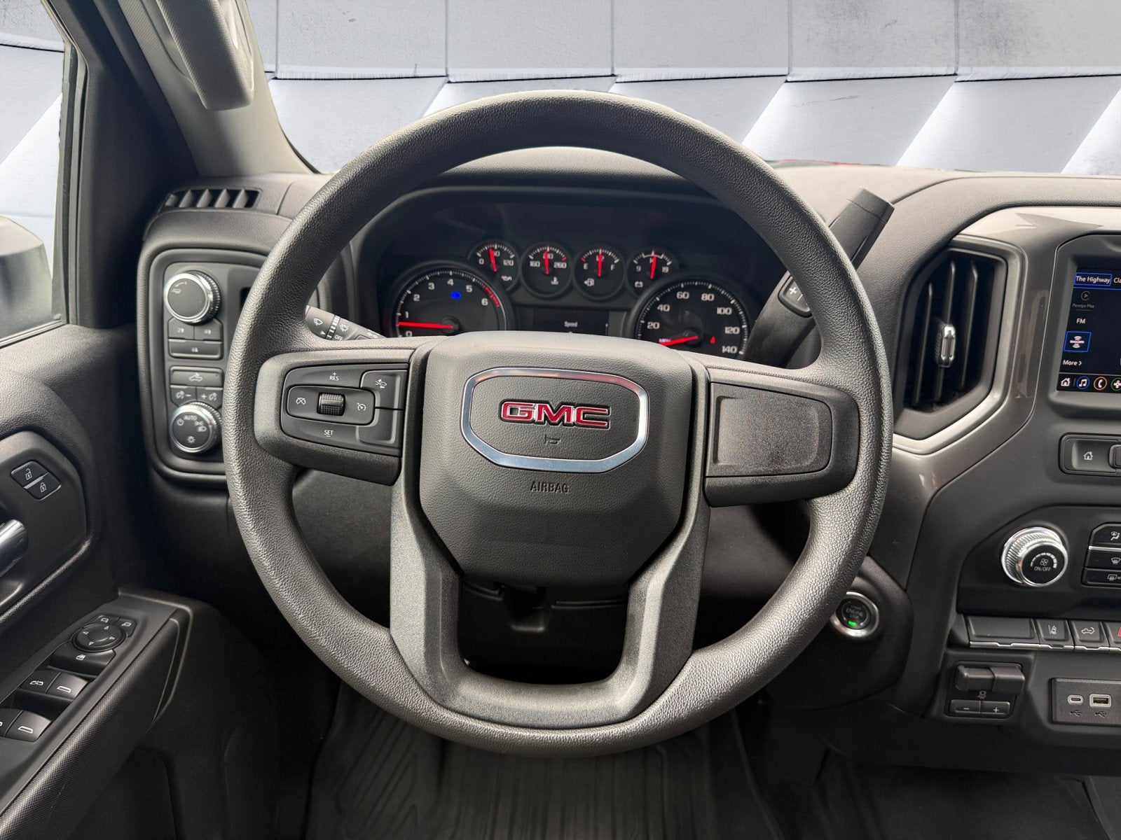 2024 GMC Sierra 2500 HD Pro