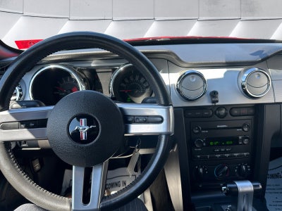 2006 Ford Mustang GT Deluxe