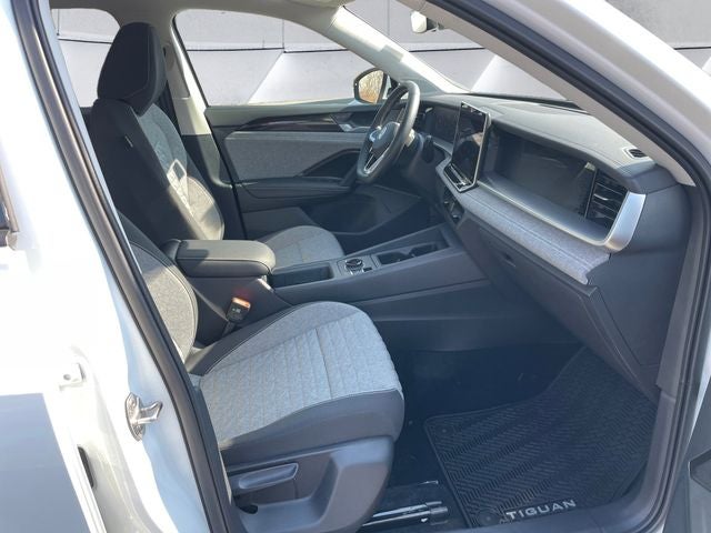 2025 Volkswagen Tiguan 2.0T S