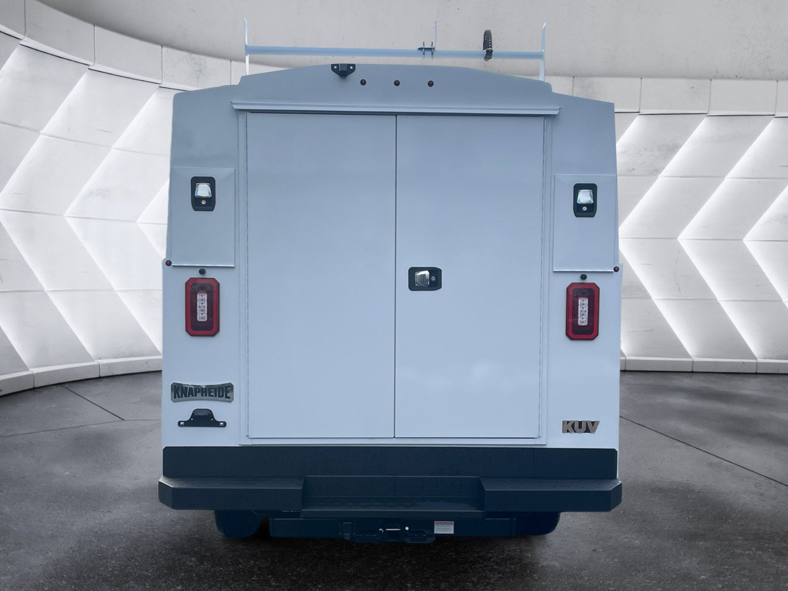 2025 GMC Savana Cutaway 3500 1WT