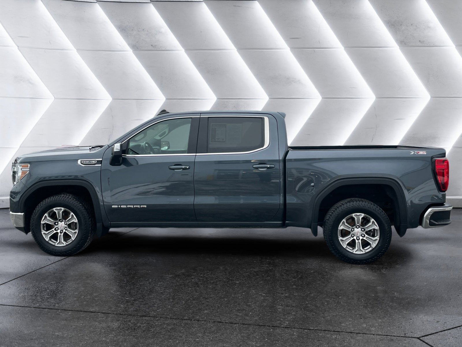 2020 GMC Sierra 1500 SLE
