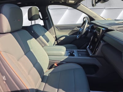 2024 GMC Acadia AT4