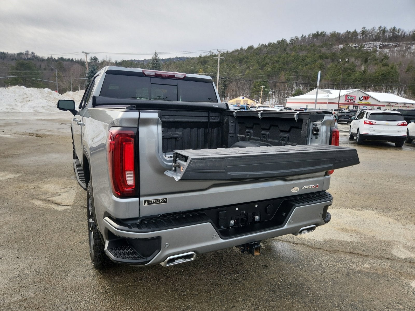 2024 GMC Sierra 1500 AT4