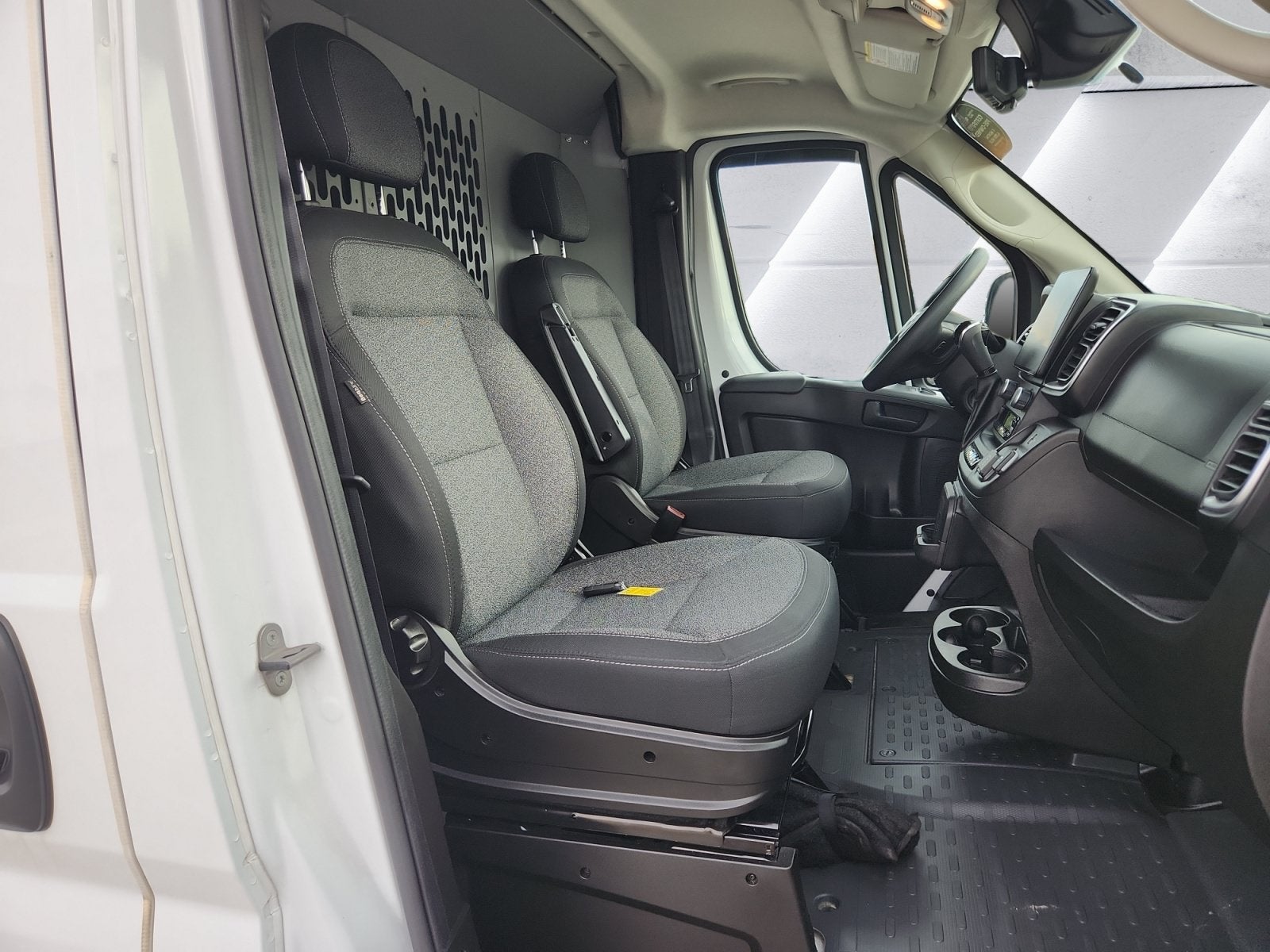 2024 RAM ProMaster Cargo Van SLT