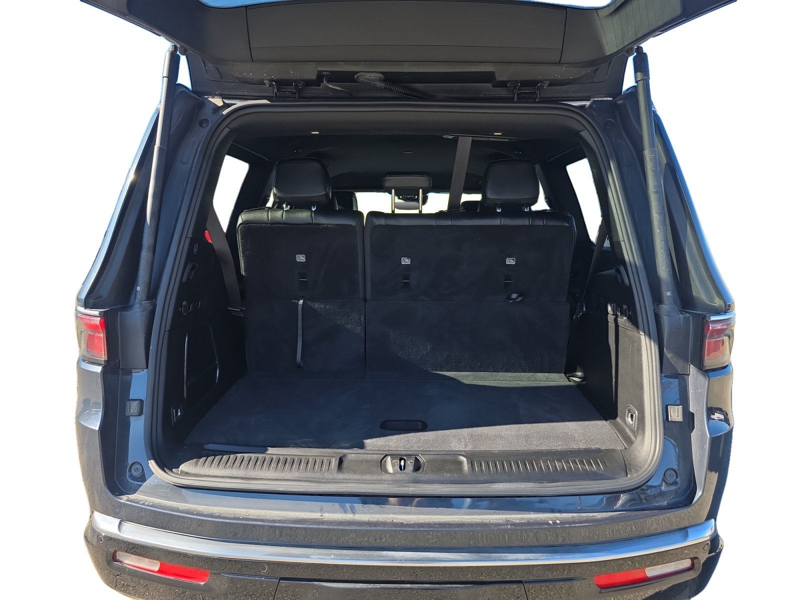 2023 Jeep Wagoneer Base