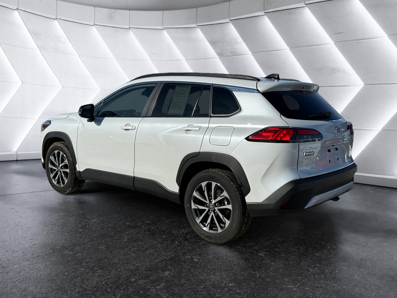 2025 Toyota Corolla Cross XLE